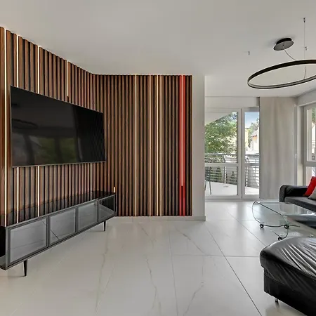 Daire Sunrise Apartments Close To The Beach & By Noclegi Renters