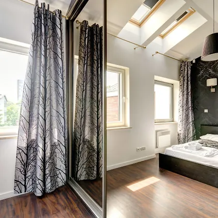 Sunrise Apartments Close To The Beach & By Noclegi Renters Daire *