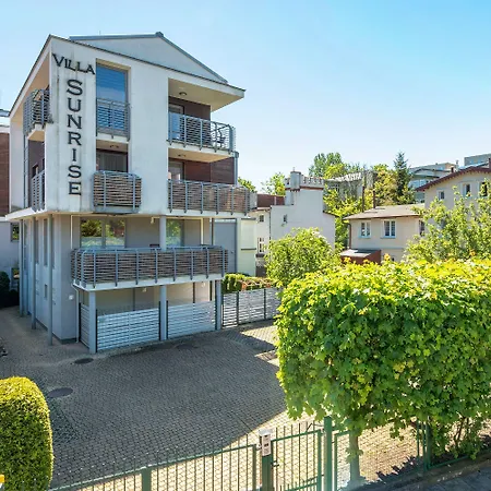 Sunrise Apartments Close To The Beach & By Noclegi Renters