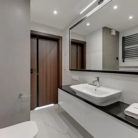 Sunrise Apartments Close To The Beach & By Noclegi Renters Daire