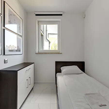 Sunrise Apartments Close To The Beach & By Noclegi Renters Daire *