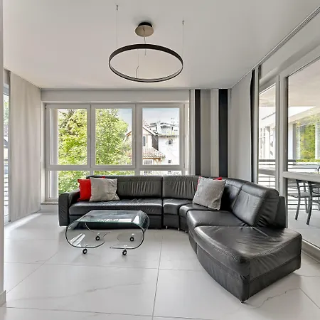 Sunrise Apartments Close To The Beach & By Noclegi Renters