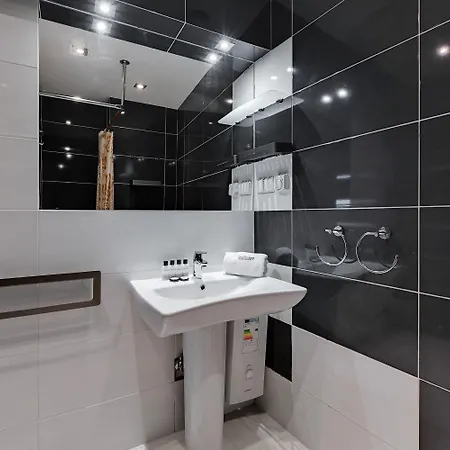 Sunrise Apartments Close To The Beach & By Noclegi Renters Daire Sopot