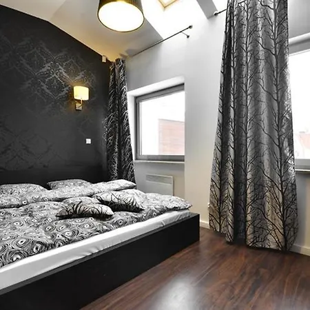 Sunrise Apartments Close To The Beach & By Noclegi Renters *