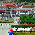 Апартаменты Sunrise Close To The & By Renters Сопот