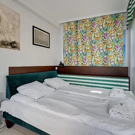 Sunrise Close To The & By Renters *